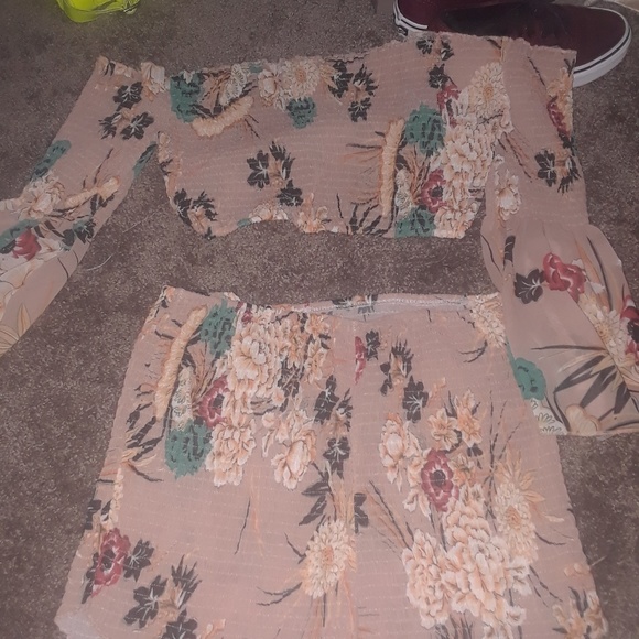 Sold - Picture 3 of 3